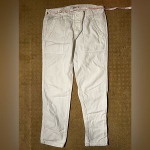 White American eagle jeans